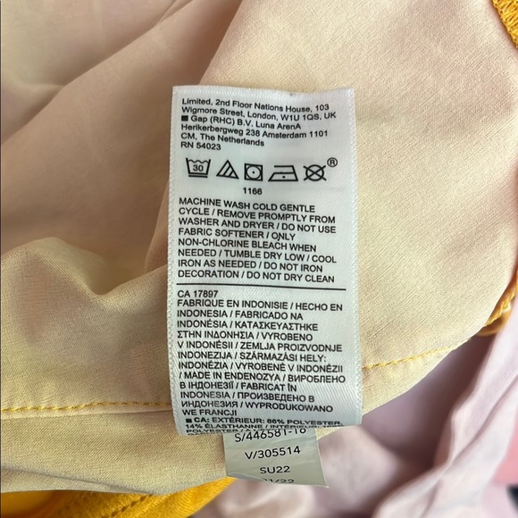 Athleta Yellow and White Printed Shorts Size Large NWOT - Picture 7 of 8